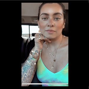 Meet your Posher, Laura